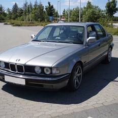 BMW 730i