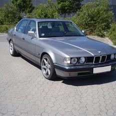 BMW 730i