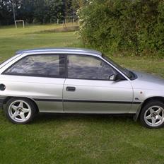 Opel astra  SOLGT