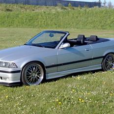 BMW 320i cabriolet (solgt)
