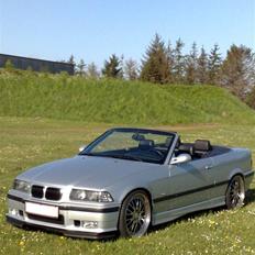 BMW 320i cabriolet (solgt)