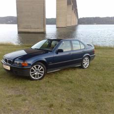 BMW 320i E36 *SOLGT*