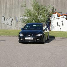 Seat SEAT LEON BLACK & WHITE #SOLGT#