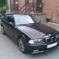 BMW 318iS - SMADRET