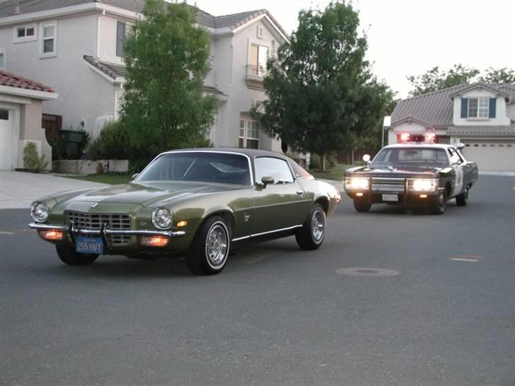 Amerikaner Plymouth CopCar - Her må en Camaro lige ind til siden..... billede 14