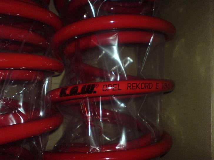 Opel Rekord 2,2i solgt -  K.A.W sænkningsfjedesæt 50/ 35 billede 7