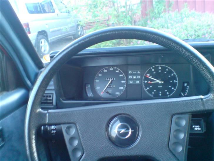 Opel Rekord 2,2i solgt billede 8