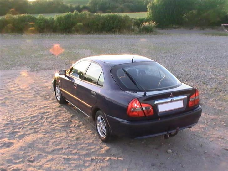 Mitsubishi Carisma Hatchback  - Bagfra billede 6