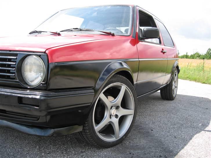 VW golf 2 SOLGT - ja sådan ser den så ud :) billede 1