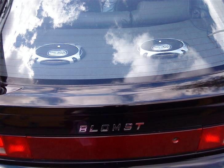 Mazda 323 f SOLGT billede 6