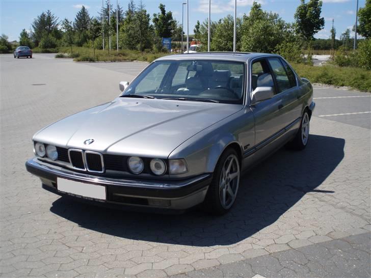 BMW 730i billede 1