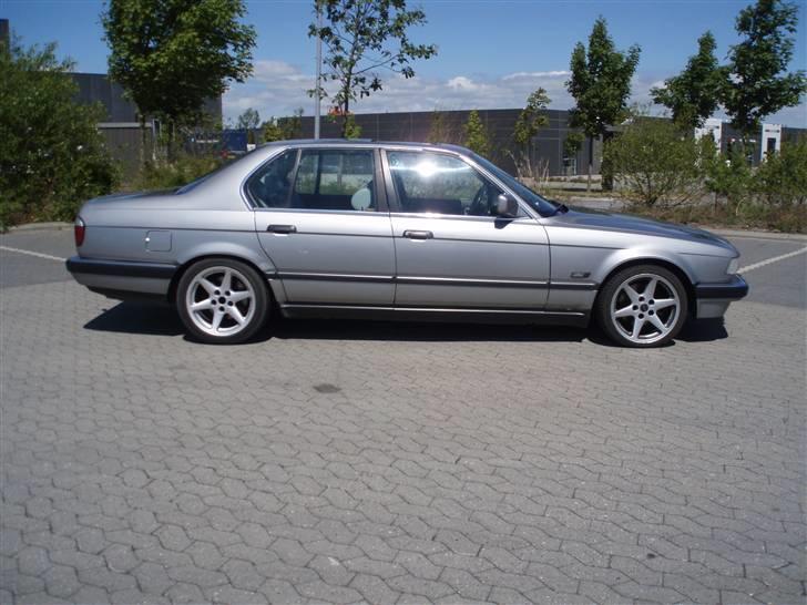 BMW 730i billede 3