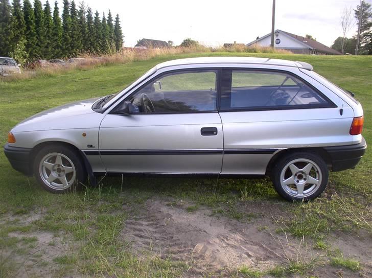 Opel astra  SOLGT billede 1