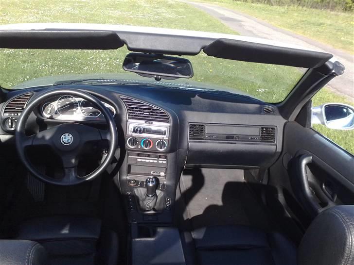 BMW 320i cabriolet (solgt) billede 9