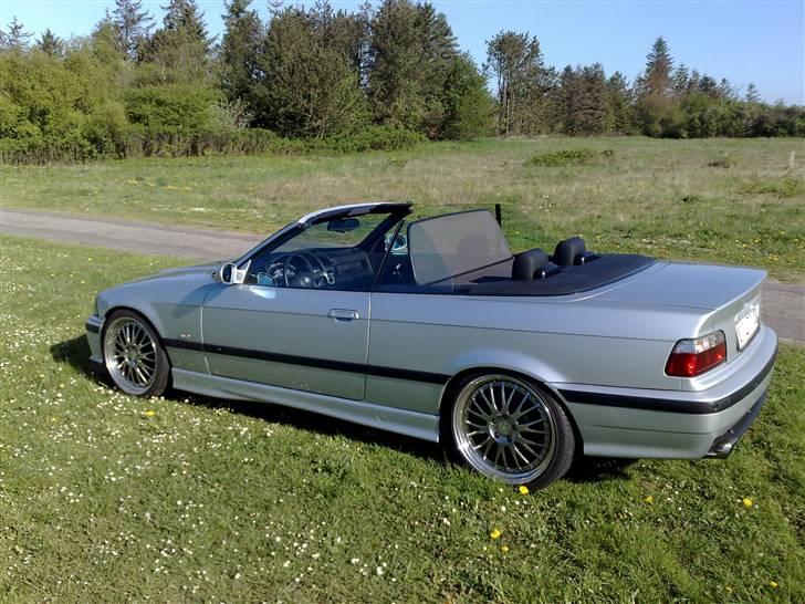 BMW 320i cabriolet (solgt) billede 10
