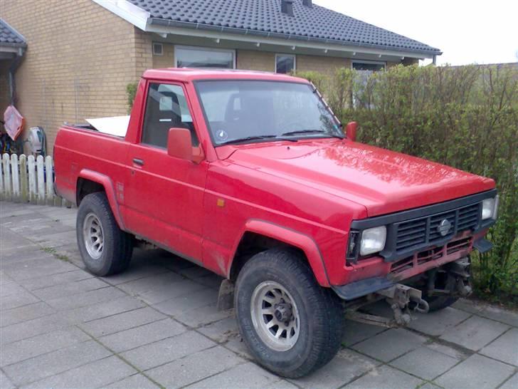 Nissan Patrol 260 Pick-up Solgt billede 1