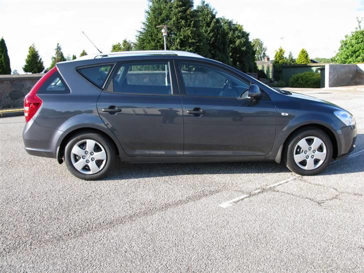 Kia Ceed SW 1.6 CRDI "SOLGT" billede 3