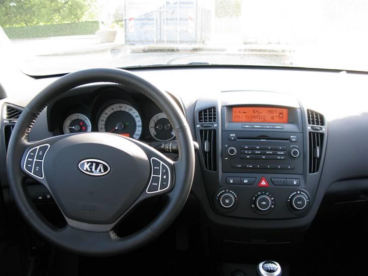 Kia Ceed SW 1.6 CRDI "SOLGT" billede 5