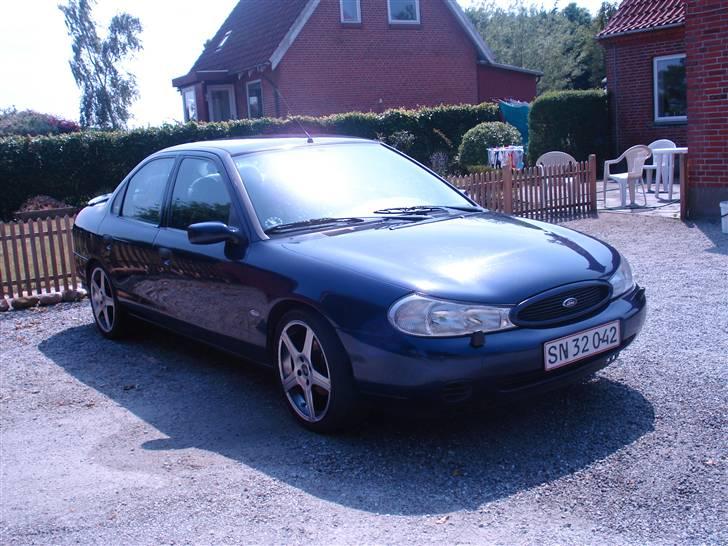 Ford Mondeo 2,0 SOLGT..... billede 1
