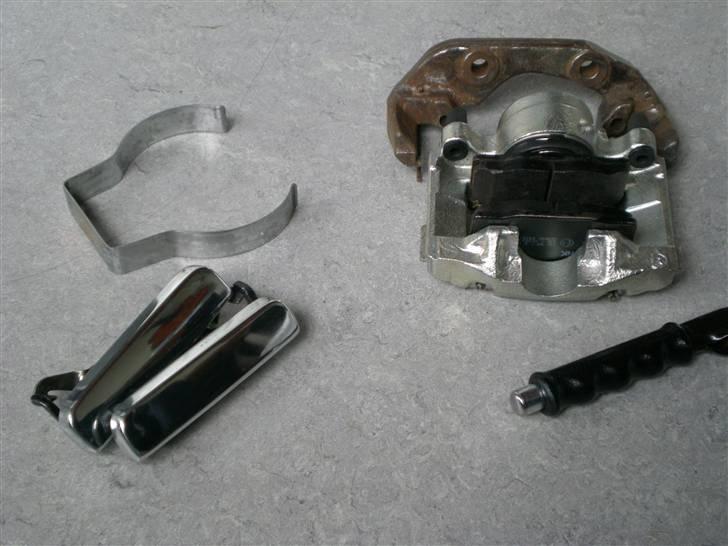 Opel Manta b CC'er (projekt) - Weekendprojekt: Håndtag, bremsekaliper+beslag, håndbremse med stålknop (greb på vej) billede 9