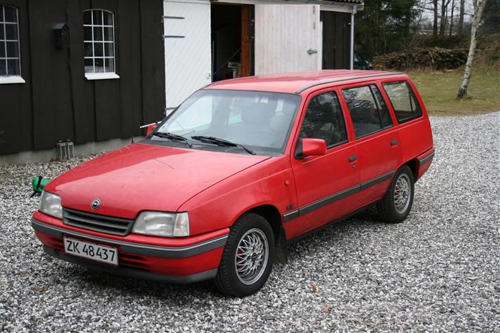 Opel Kadett E 1.6I Byttet - de nye fælge billede 1