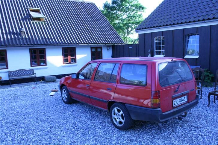 Opel Kadett E 1.6I Byttet billede 2
