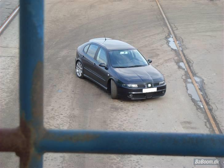 Seat Leon 20VT *totalskadet* billede 5