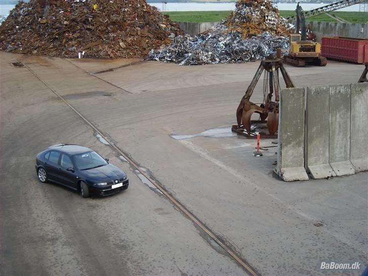 Seat Leon 20VT *totalskadet* billede 6