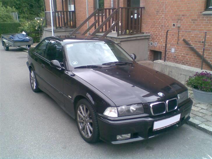 BMW 318iS - SMADRET billede 1