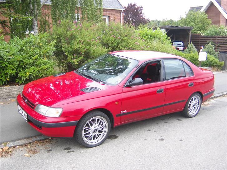 Toyota Carina E *Total skadet* - Carina´en fra siden billede 8