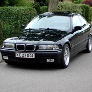 BMW 318 is