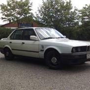 BMW e30 320i  solgt