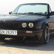 BMW BMW 325i Cabriolet Solgt