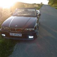 BMW 320i Cabriolet *solgt*