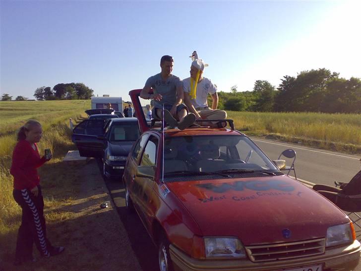 Opel kadett dhb øse´n "Solgt" - DHB ØSEN ! ;) Trolle Du har en kylling på Hovedet! :D billede 1