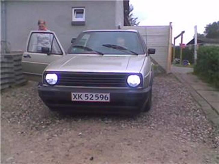 VW         Golf 2 byttet - dejligt med bi-xenon 8000kl billede 6