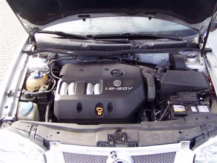 VW Golf 4   solgt billede 4