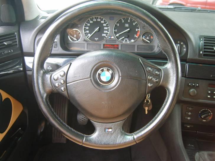 BMW 523i/528i e39 " SOLGT" billede 4