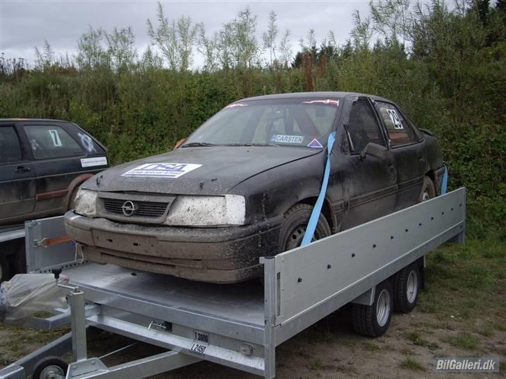 Opel folkerace Vectra  - på vej til at kører i nysum billede 1