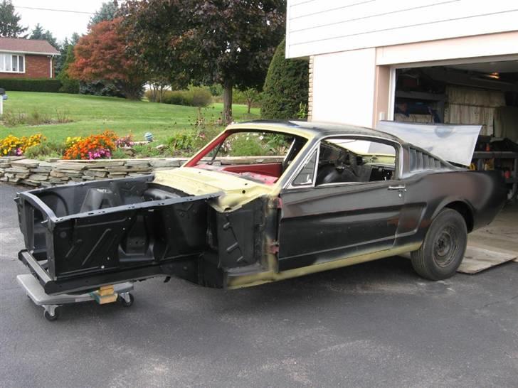 Amerikaner Mustang FastBack 2+2 - Billeder fra USA lige lånt da jeg ikke nød at få billeder af min inden den kom i garage.. billede 2