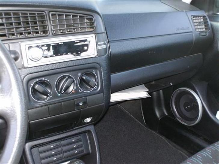 VW Golf 3 (Solgt) - Endnu et billede af kabinen billede 8