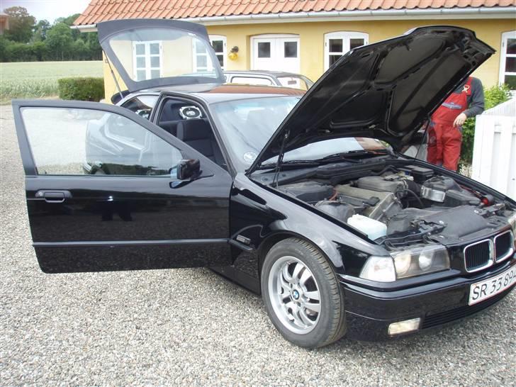 BMW 318TI Compact * SOLGT* billede 13