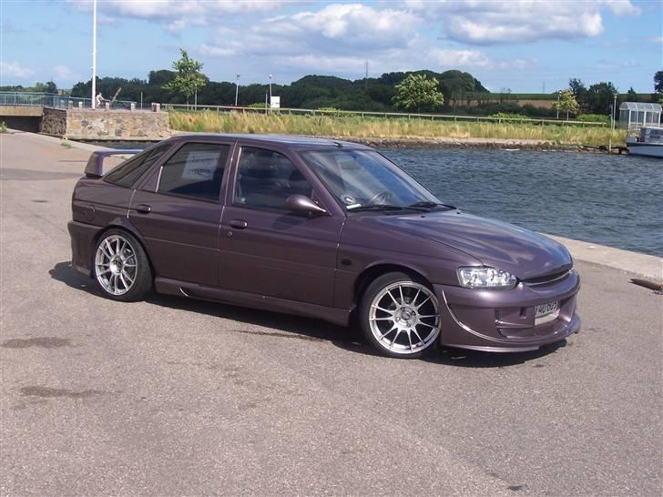 Ford Escort UNiQ*Total Skadet billede 7