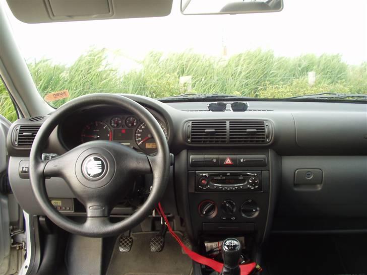 Seat Toledo 1.9 TDI 110 - SOLGT - Cockpittet:P billede 7