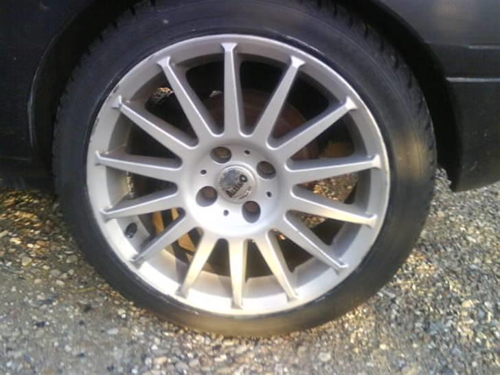 Renault clio 2 (solgt) - 16 tommer med lav profil billede 19