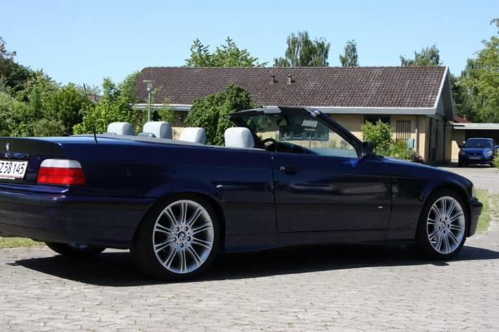 BMW 325i Cabriolet billede 3