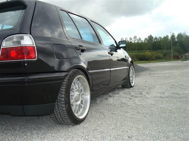 VW Golf 3 TDI * SOLGT* billede 1