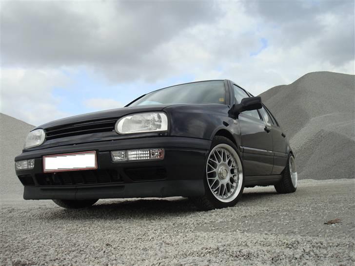 VW Golf 3 TDI * SOLGT* billede 3