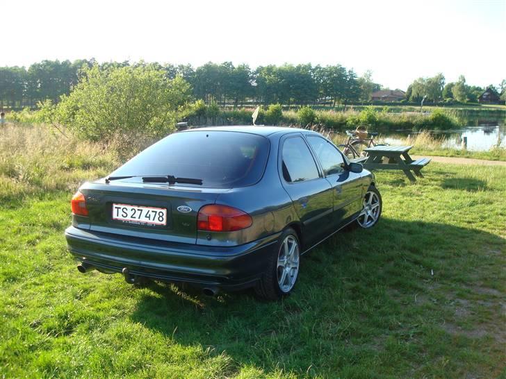 Ford Mondeo 1,8i 16V *Solgt* billede 13