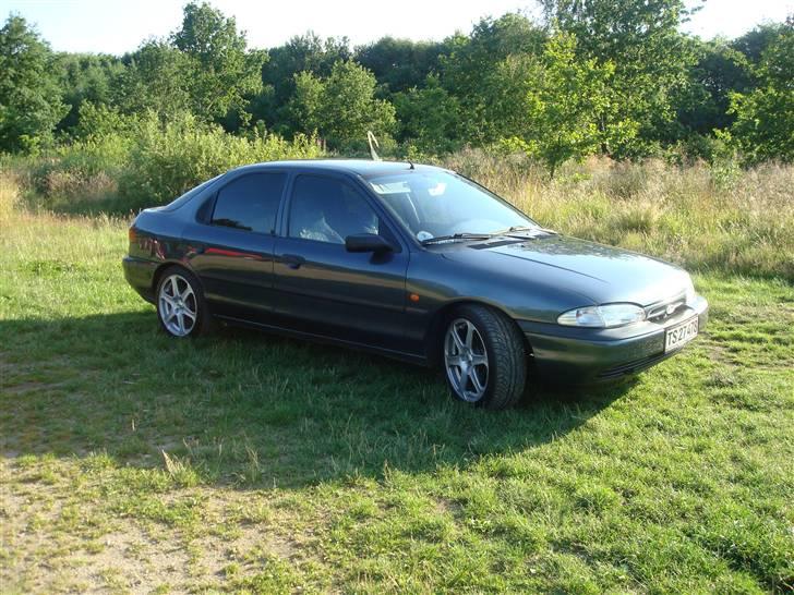 Ford Mondeo 1,8i 16V *Solgt* billede 14